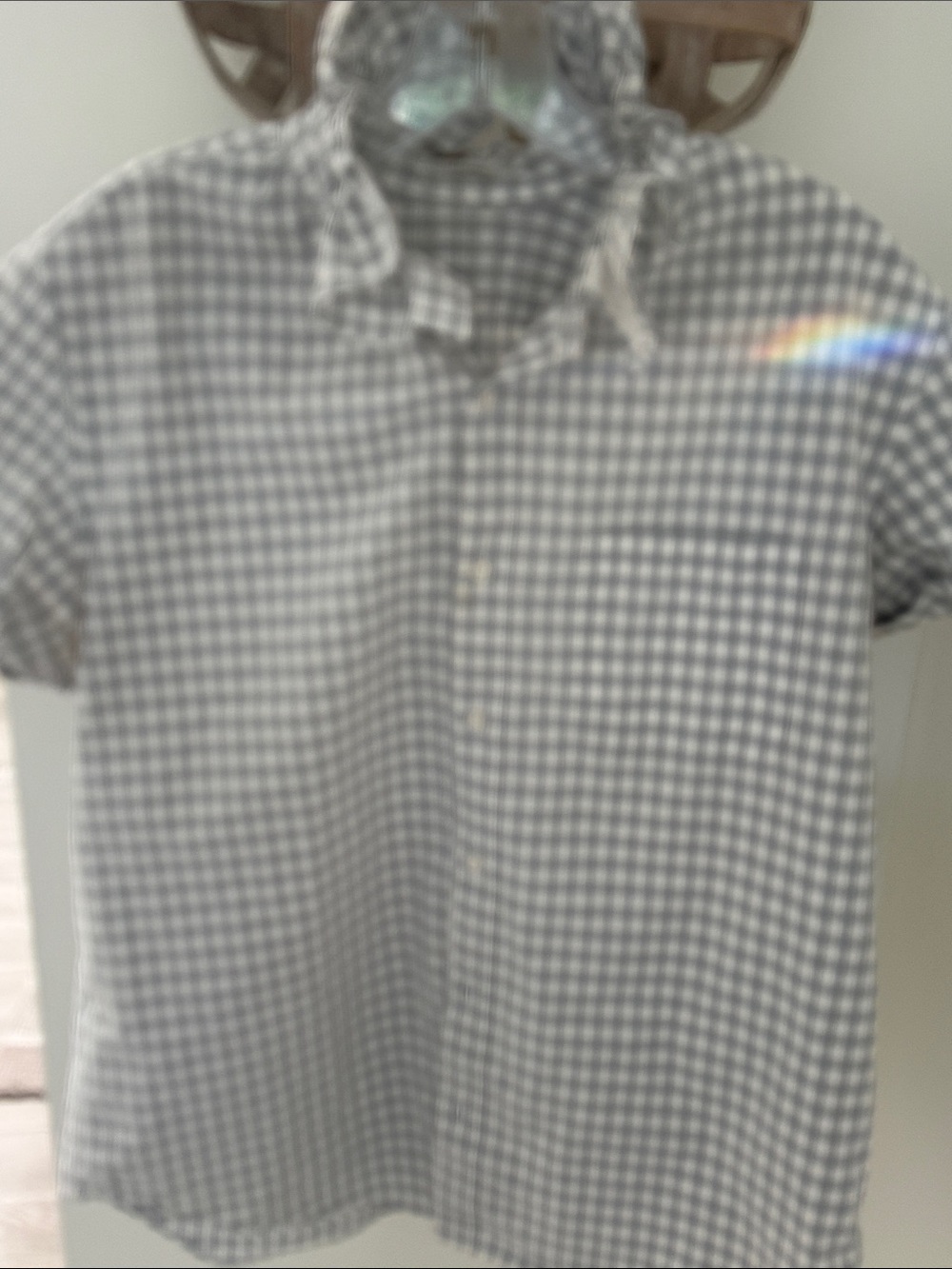 Women’s Short-Sleeve Button-Down Shirt in Gray/White Gingham